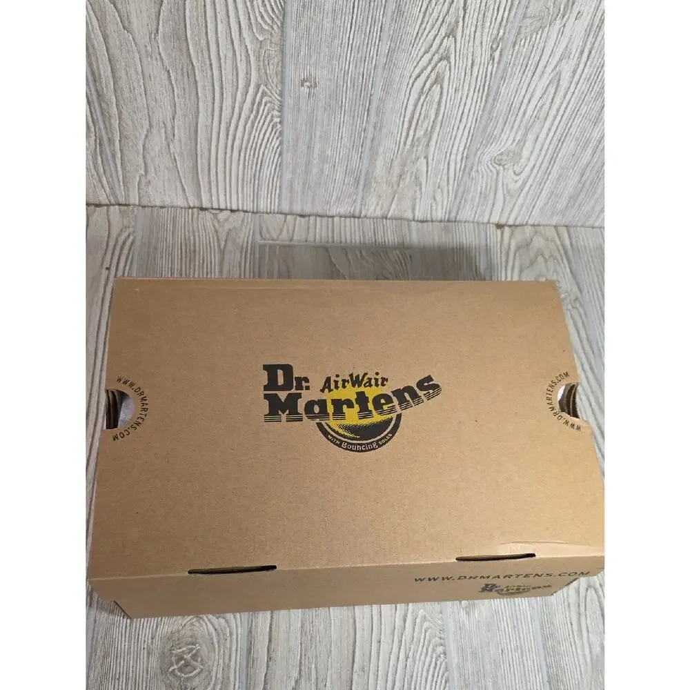 Dr. Martens 1460 Black Smooth Leather Combat Boots Mens 8 Womens 9 NEW